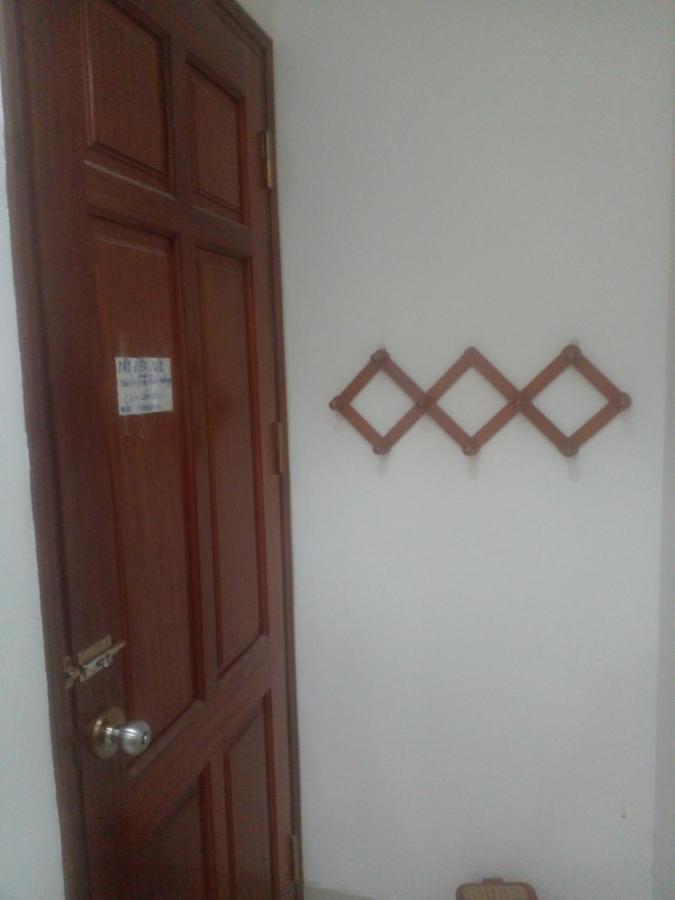Nam Cuong Motel - Phong Don Co Cua So Thoang Mat Khep Kin - Thang May Hanoi Dış mekan fotoğraf